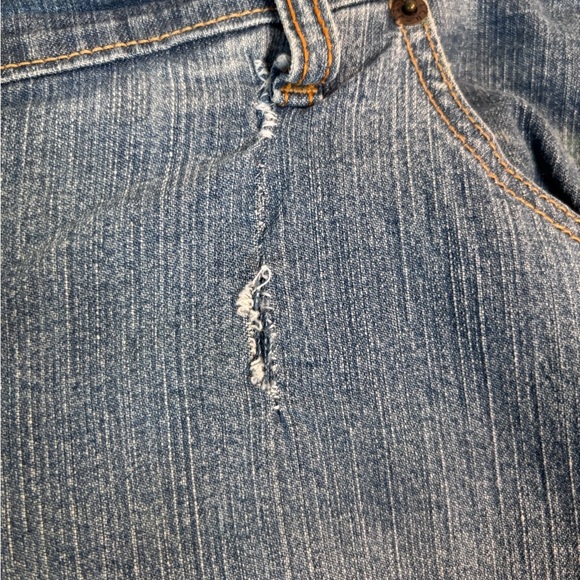 Levi Strauss Signature Bootcut Jeans Women’s 24W Short Blue Denim - Picture 4 of 13